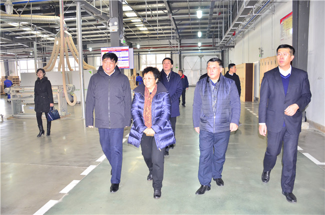 副省長(zhǎng)賈玉梅一行到光明集團(tuán)調(diào)研